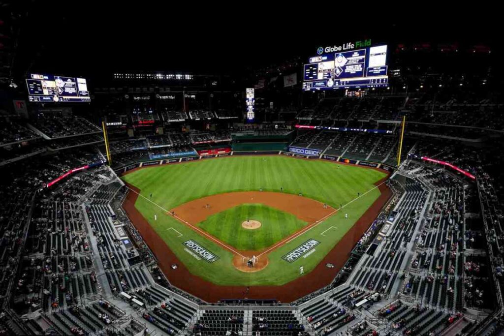 how many innings in college baseball
